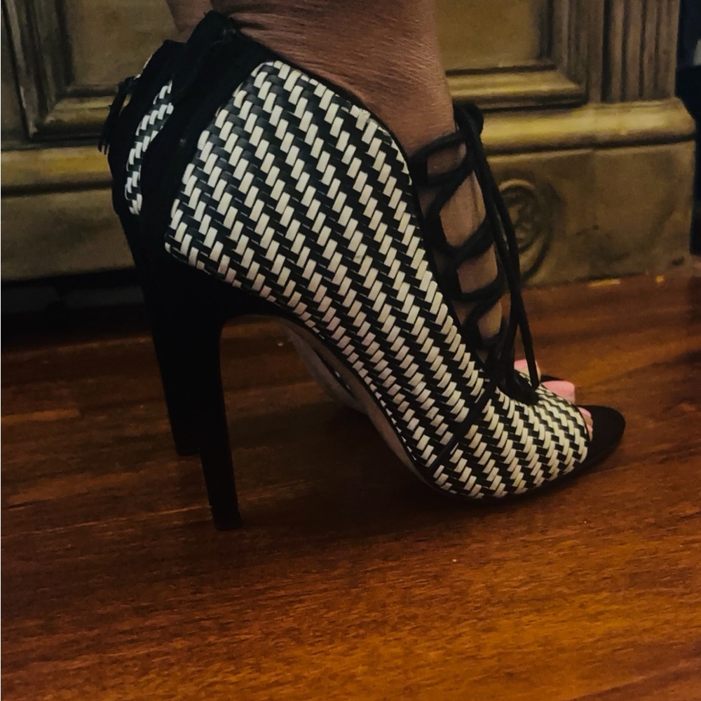 Zara Black and White Lace-Up & Zipped Up shoes